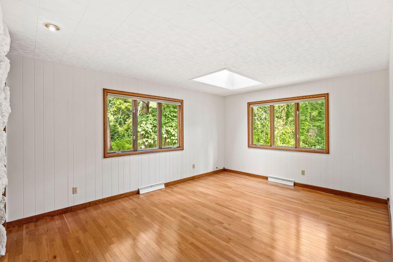 3500 Marine Drive Crown Point, IN 46307 - Photo 11 of 39 1600x1066