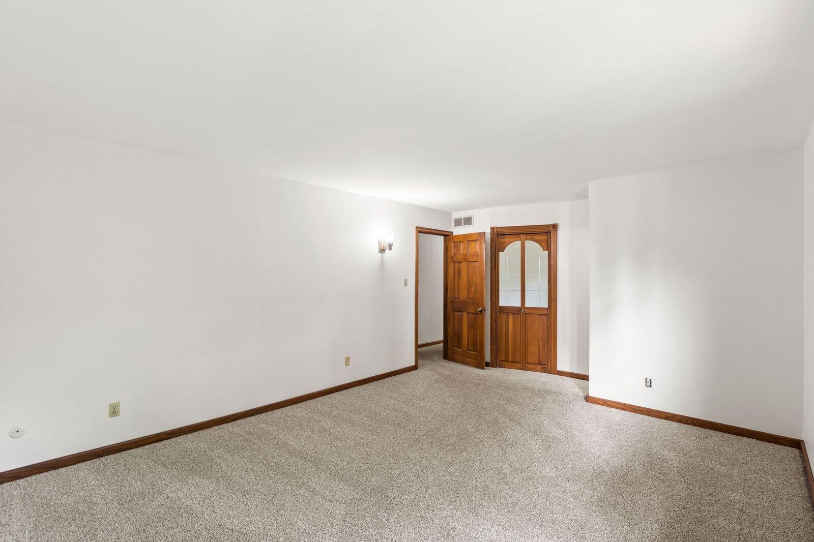 3500 Marine Drive Crown Point, IN 46307 - Photo 23 of 39 1600x1066