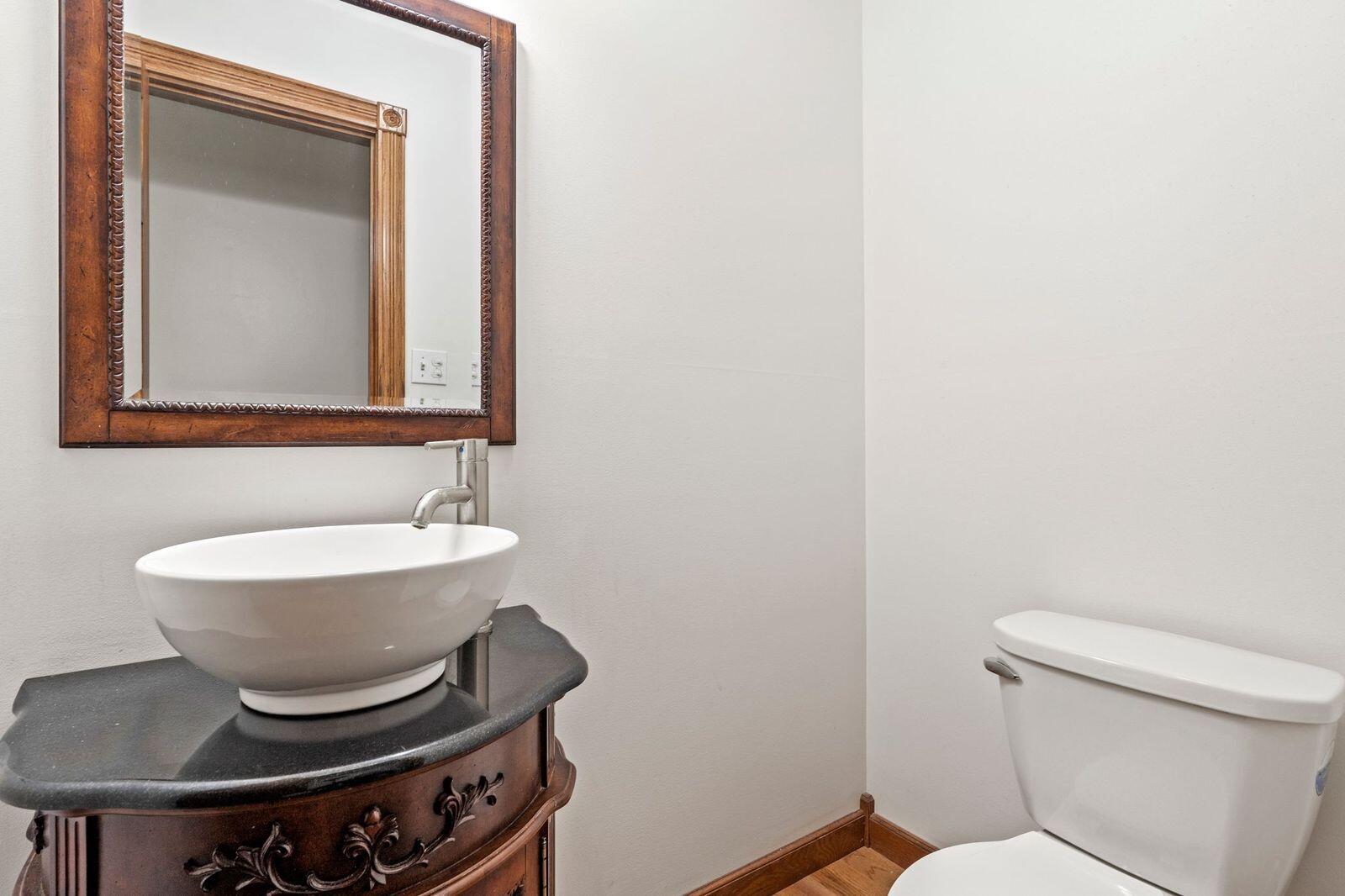 3500 Marine Drive Crown Point, IN 46307 - Photo 9 of 39 1600x1066