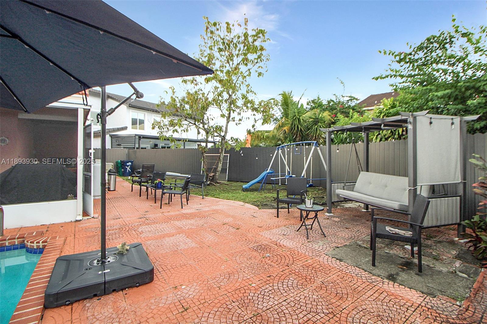 13246 Southwest 9th Terrace Miami, FL 33184 - Photo 22 of 34 a view of a entertaining space