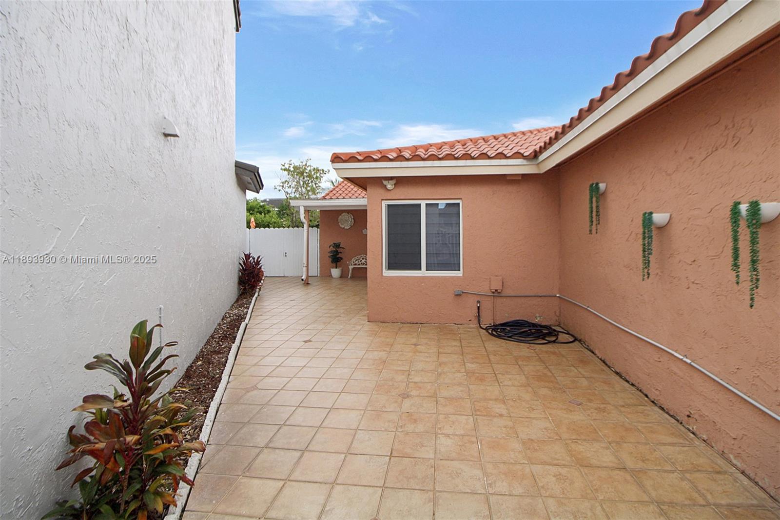 13246 Southwest 9th Terrace Miami, FL 33184 - Photo 24 of 34