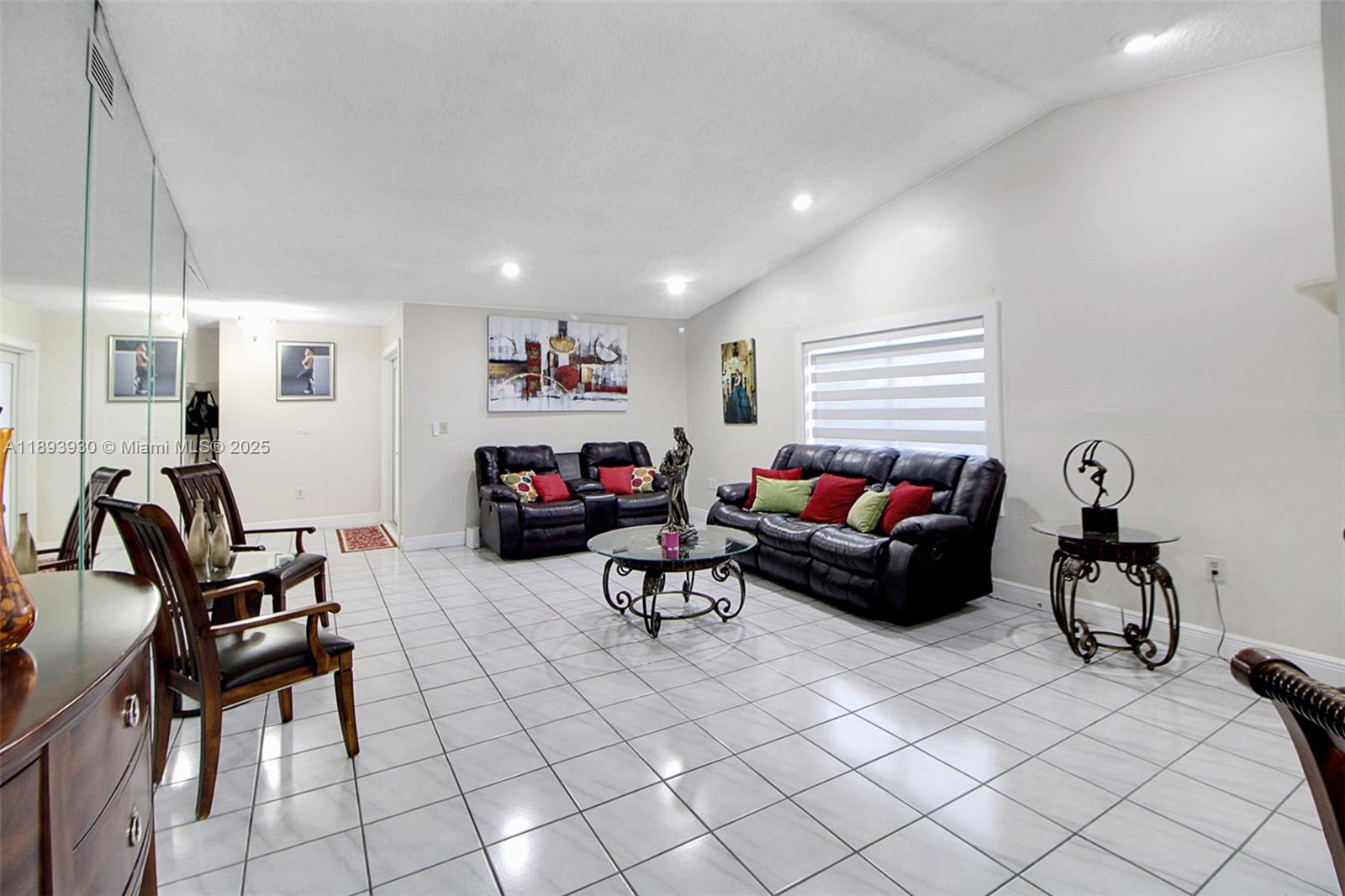 13246 Southwest 9th Terrace Miami, FL 33184 - Photo 6 of 34