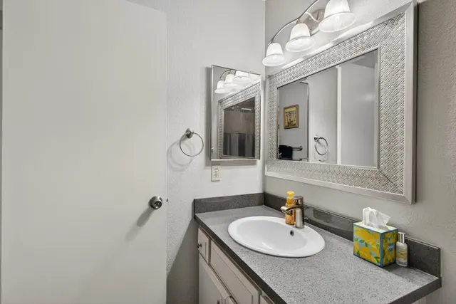 $295,000 | 5333 Primrose Drive, Unit 43A, Fair Oaks, CA 95628