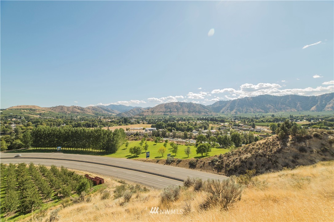 6044 North Cashmere Road Cashmere, WA 98815 - Photo 3 of 21 Gallery Image 3