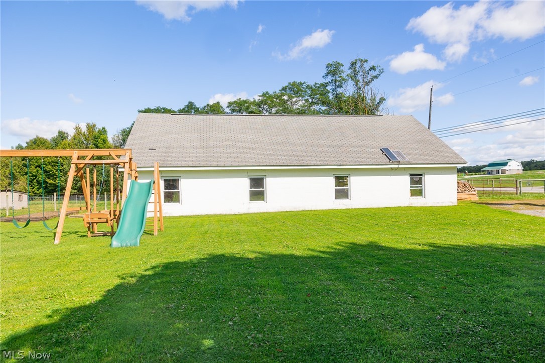 16494 Madison Road Middlefield, OH 44062 - Photo 4 of 49 Gallery Image 4