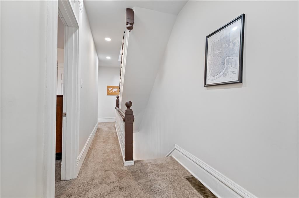 1832 Ley Street Pittsburgh, PA 15212 - Photo 23 of 31