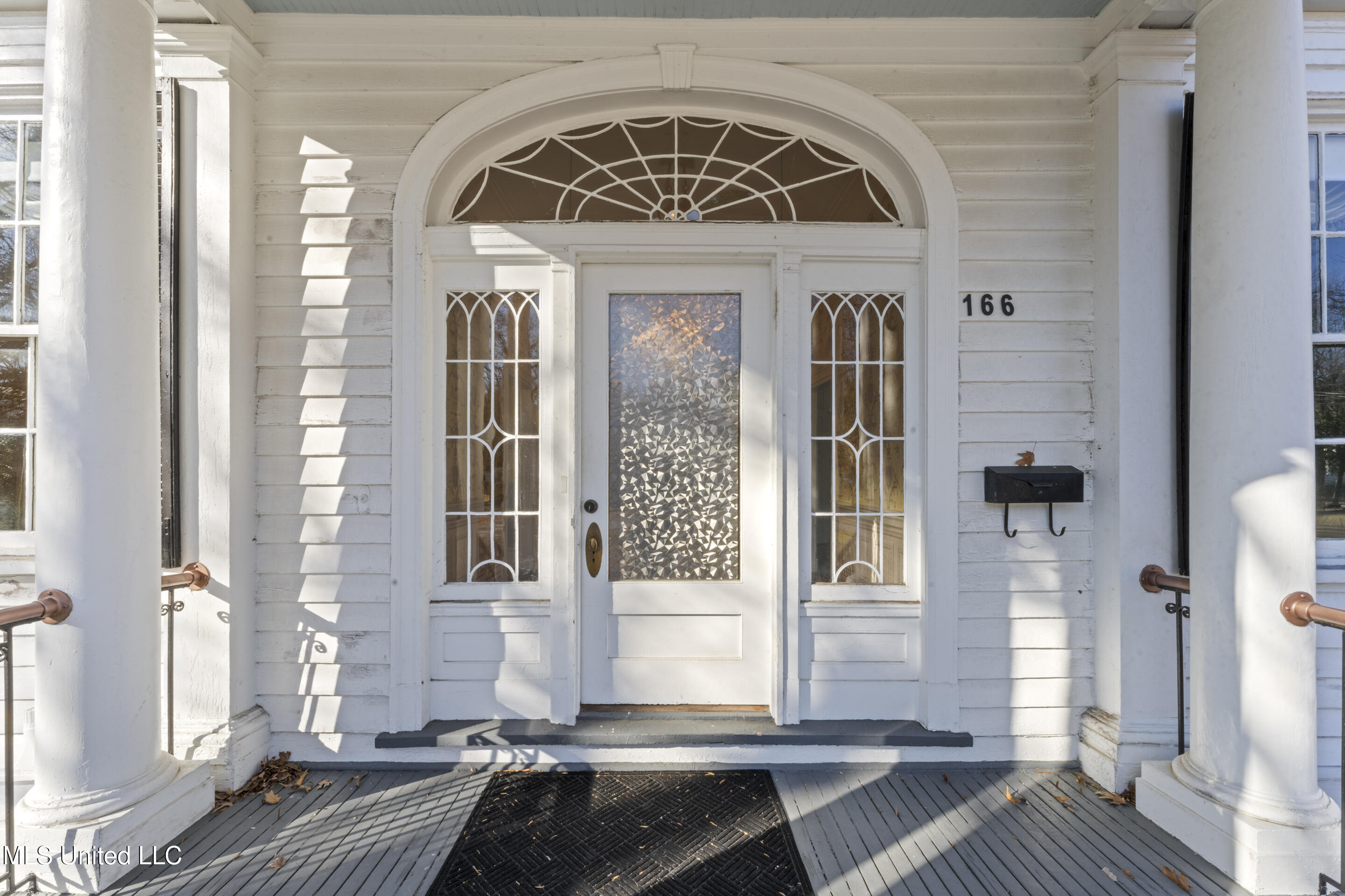 166 South Craft Street Holly Springs, MS 38635 - Photo 3 of 22 Front Door