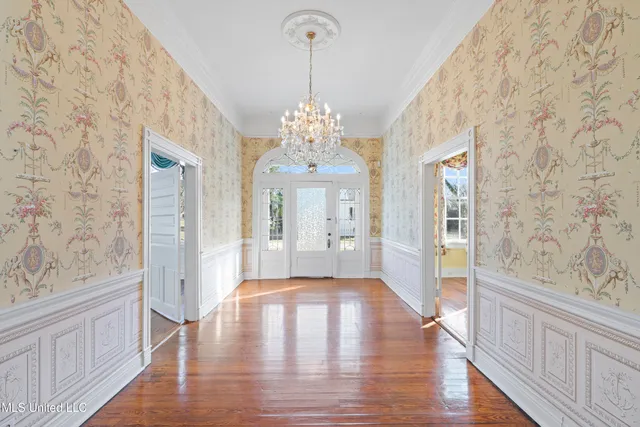 $349,900 | 166 South Craft Street, Holly Springs, MS 38635