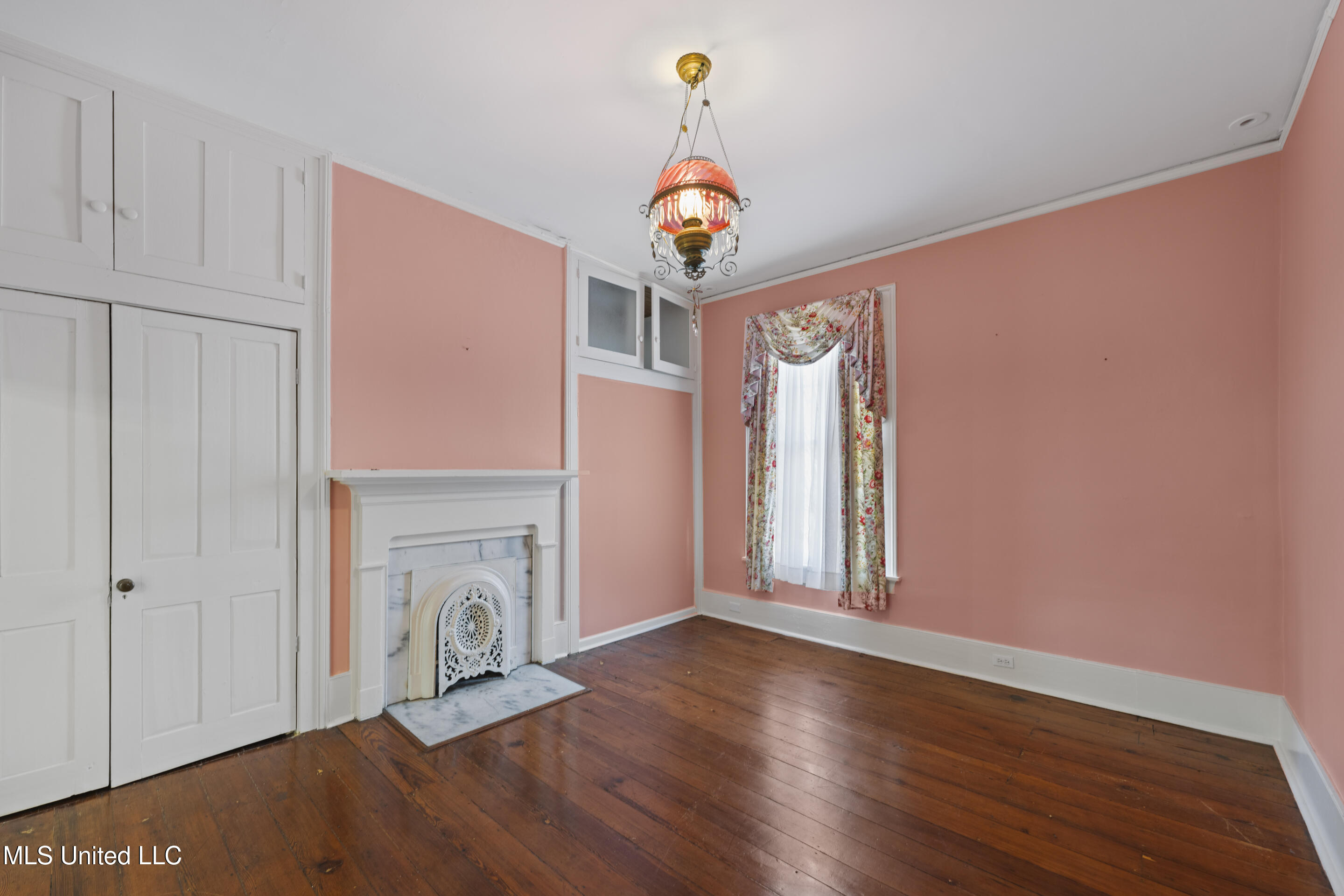 166 South Craft Street Holly Springs, MS 38635 - Photo 8 of 22 Bedroom
