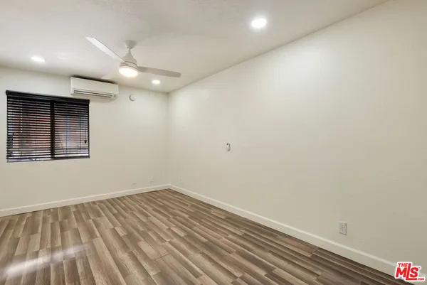 $3,100 | 327 Chestnut Avenue, Unit 104, Long Beach, CA 90802