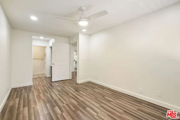 $3,100 | 327 Chestnut Avenue, Unit 104, Long Beach, CA 90802
