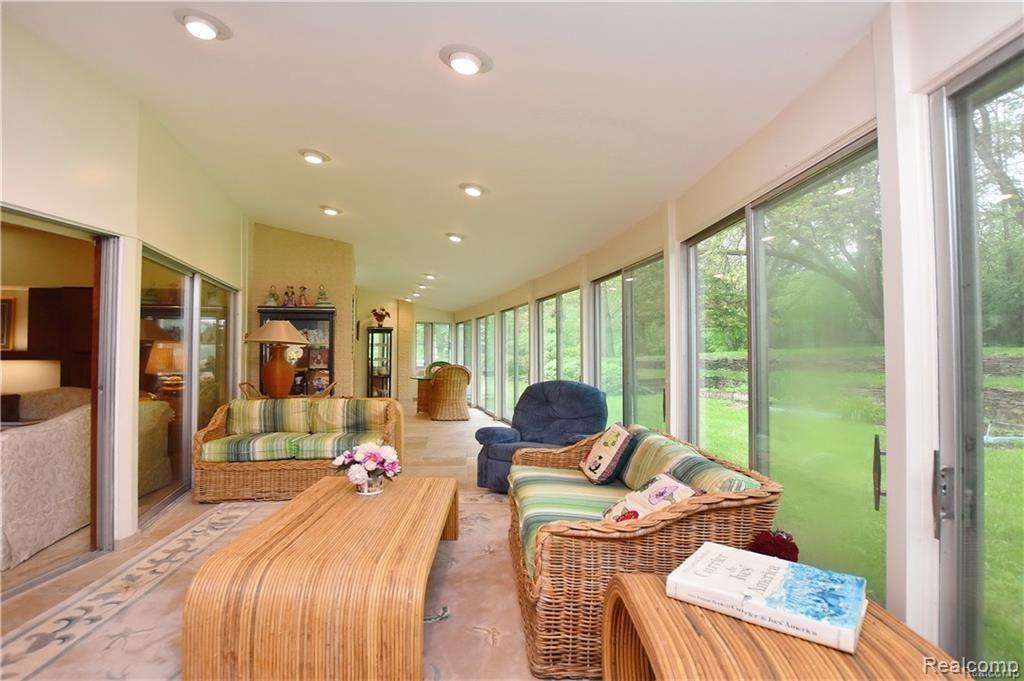 4850 Charing Cross Road Bloomfield Hills, MI 48304 - Photo 16 of 24 17.jpg