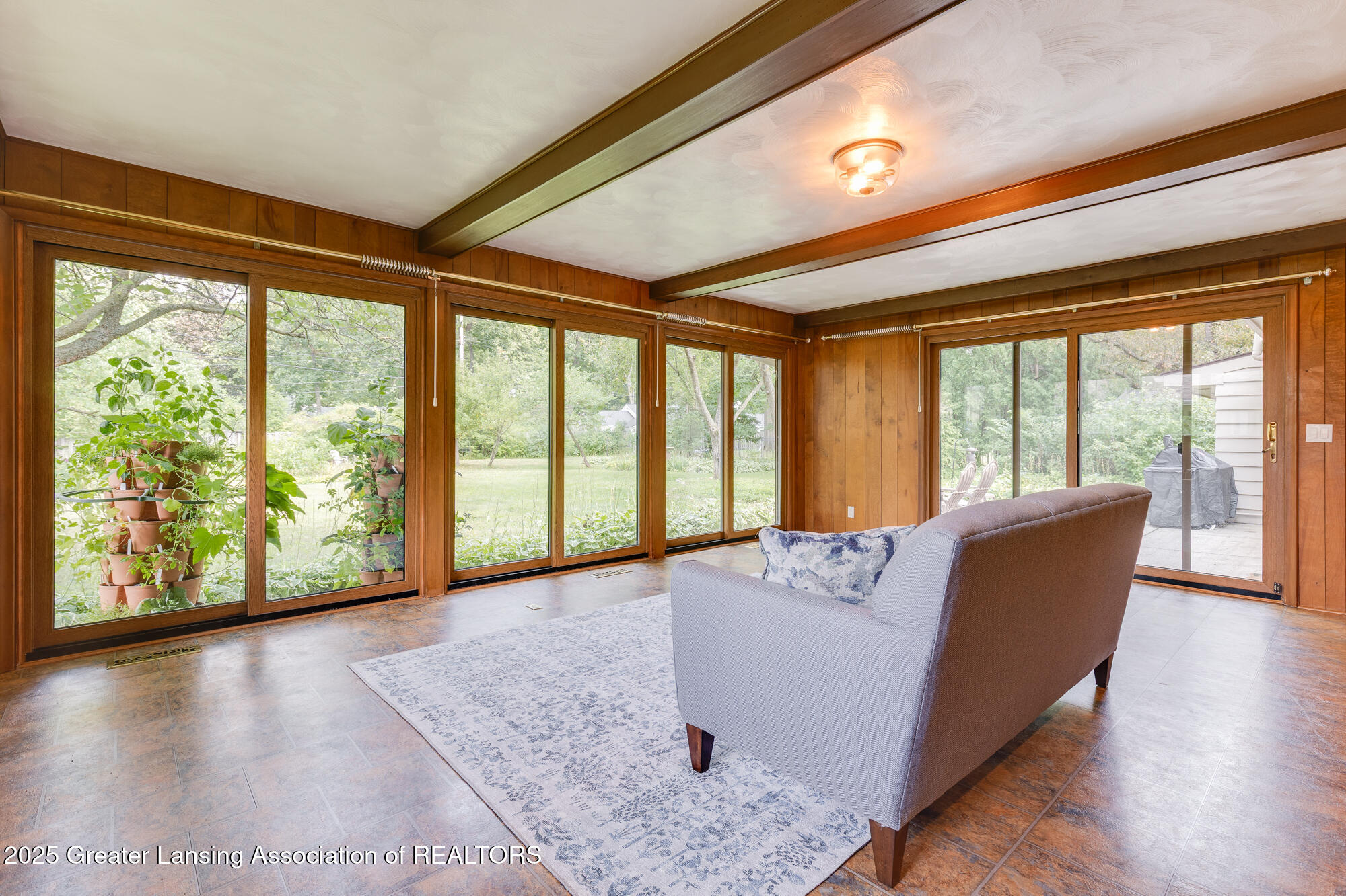 1522 Hitching Post Road East Lansing, MI 48823 - Photo 14 of 34 1552_Hitchingpost_FSBO-64