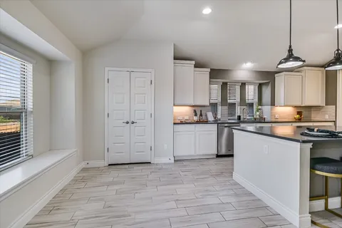 $475,000 | 104 West Highfield Street, Hutto, TX 78634