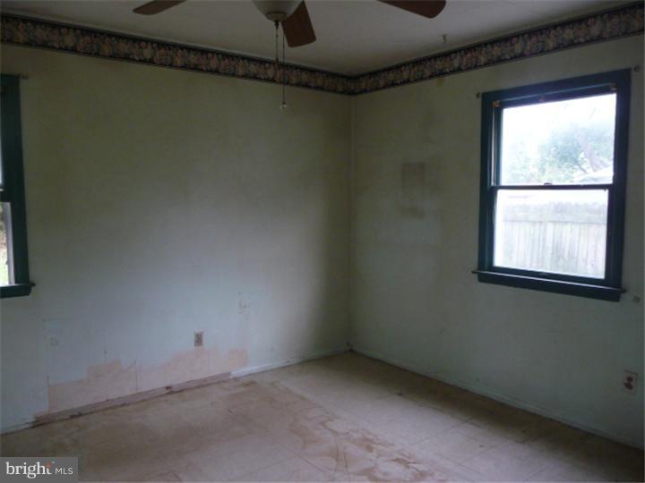 9309 Treaty Road Philadelphia, PA 19114 - Photo 4 of 11 Gallery Image 4