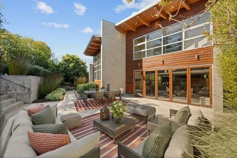 $4,190,000 | 436 Lakeview Way, Emerald Hills, CA 94062