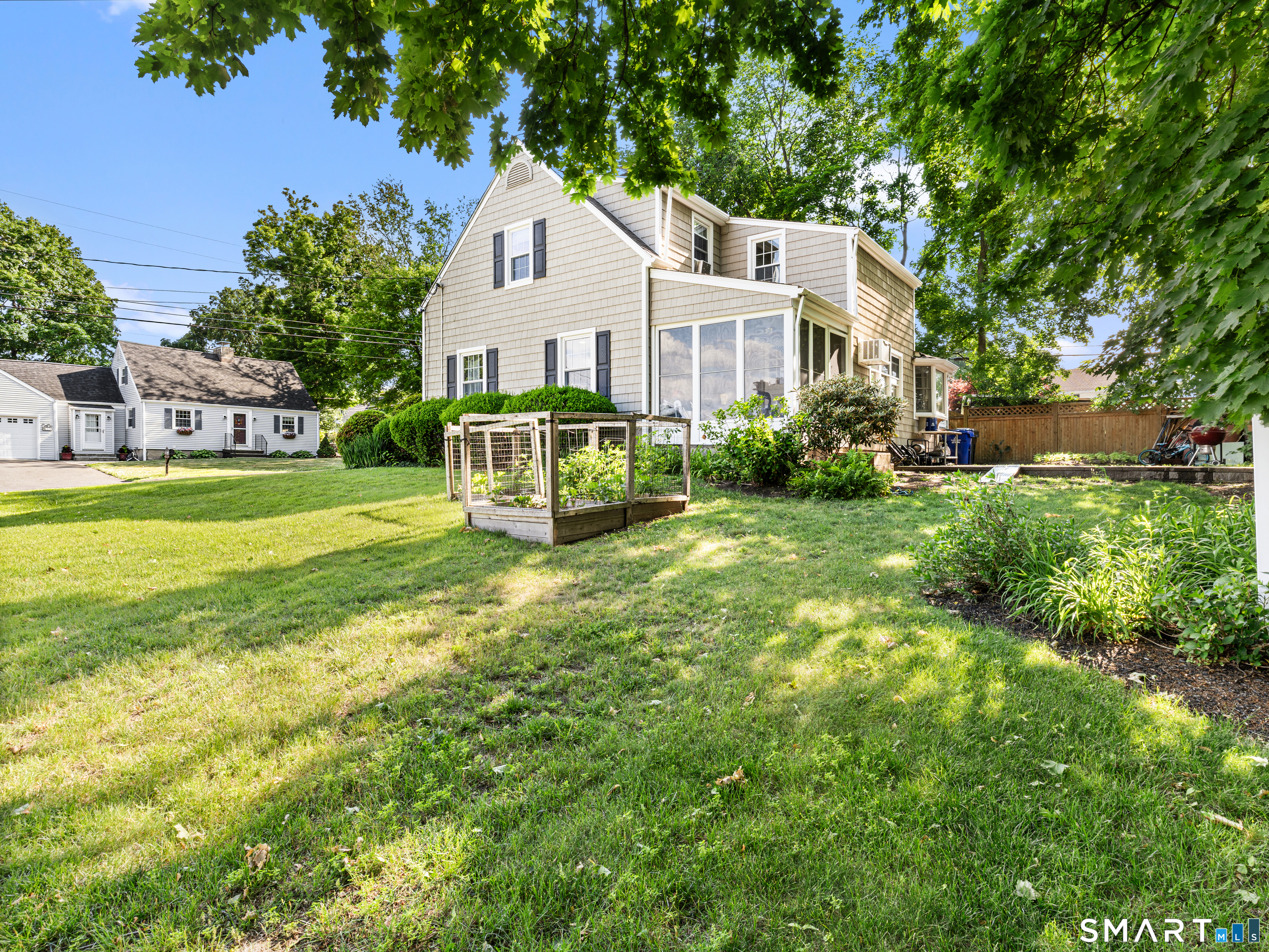 15 Ezra Road Danbury, CT 06811 - Photo 3 of 35