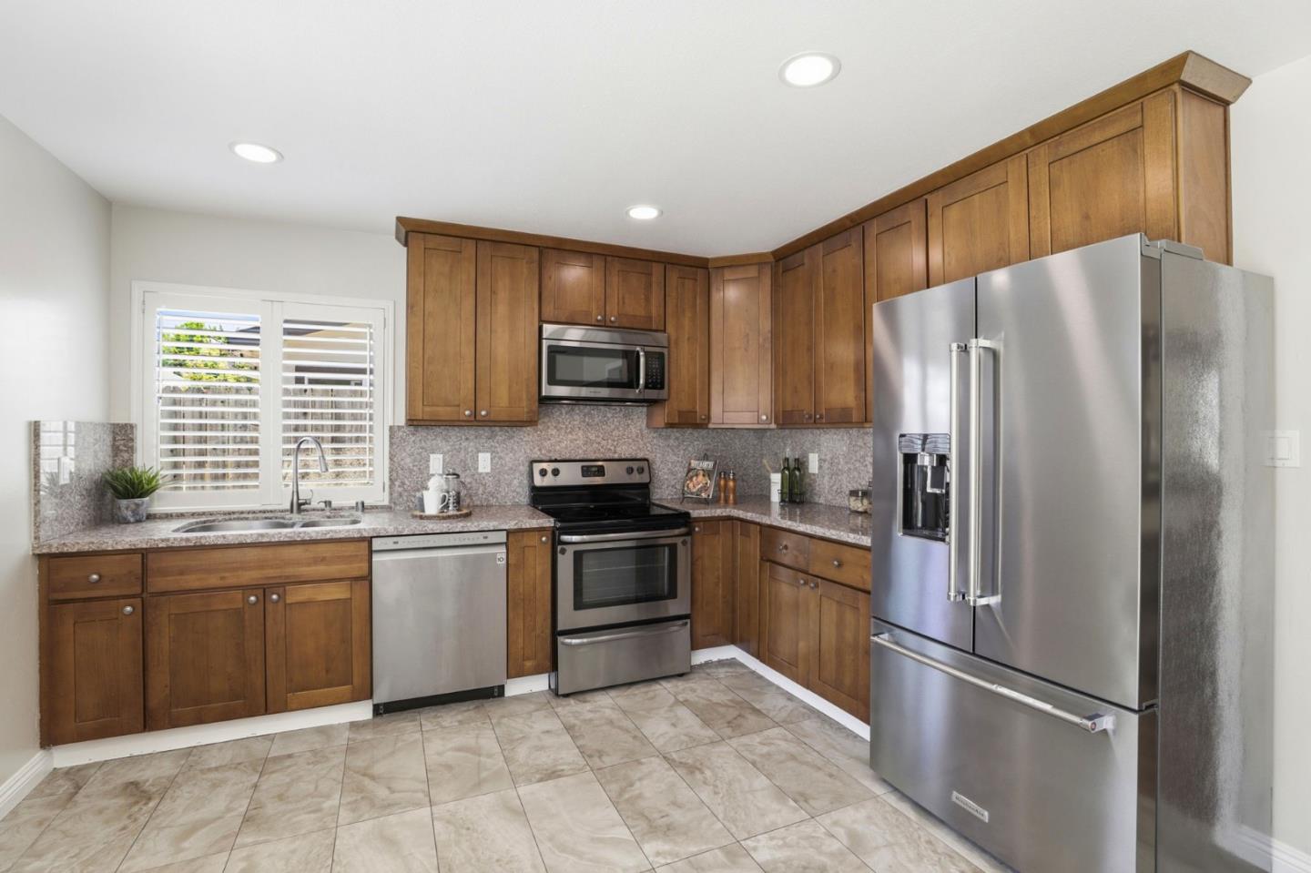 4172 Ridgebrook Way San Jose, CA 95111 - Photo 10 of 33