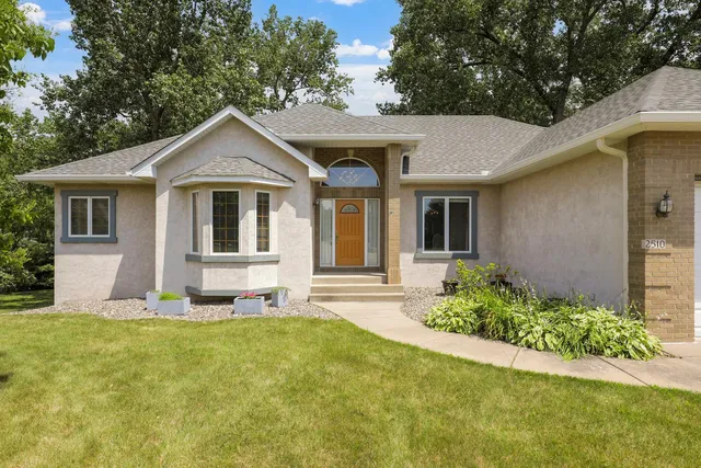 $615,000 | 2510 Wexford Court, New Brighton, MN 55112