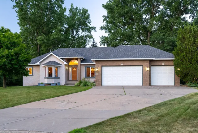 $615,000 | 2510 Wexford Court, New Brighton, MN 55112