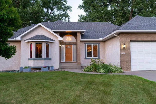 $615,000 | 2510 Wexford Court, New Brighton, MN 55112