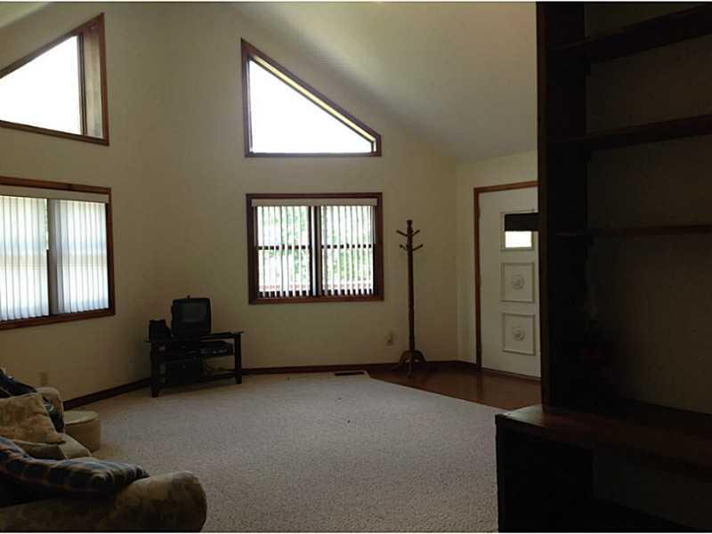 239 Jessup Road Rosedale, IN 47874 - Photo 3 of 24
