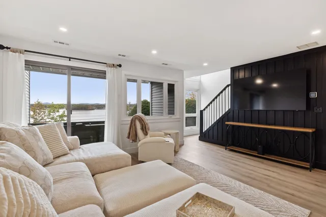 $499,000 | 257 Weirs Boulevard, Unit 4, Laconia, NH 03246