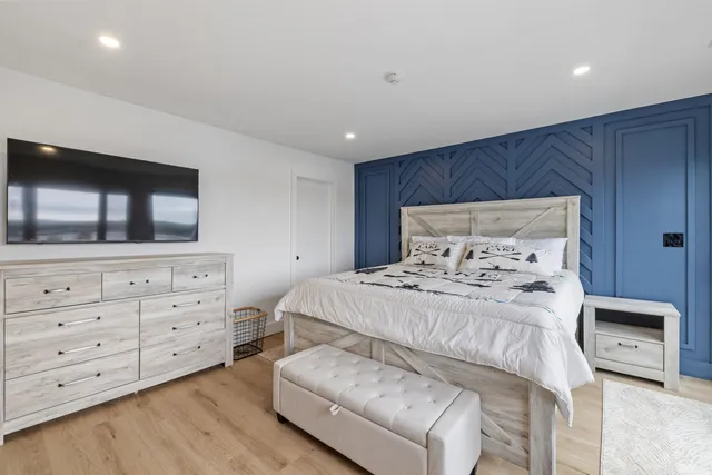 $499,000 | 257 Weirs Boulevard, Unit 4, Laconia, NH 03246