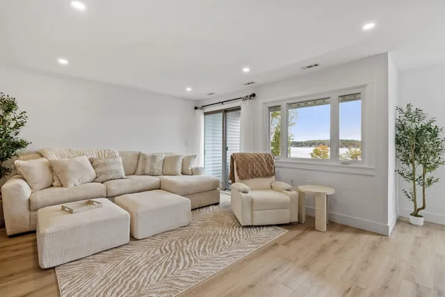 $499,000 | 257 Weirs Boulevard, Unit 4, Laconia, NH 03246