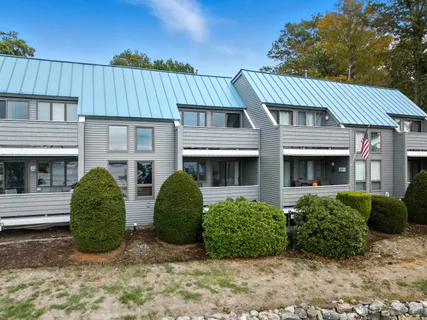 $499,000 | 257 Weirs Boulevard, Unit 4, Laconia, NH 03246
