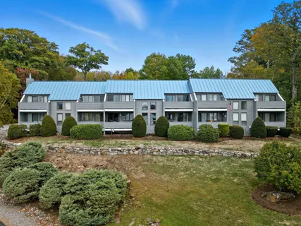 $499,000 | 257 Weirs Boulevard, Unit 4, Laconia, NH 03246