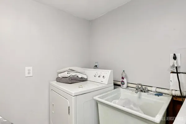 $790,000 | 51 Prospect Avenue, Edison, NJ 08817