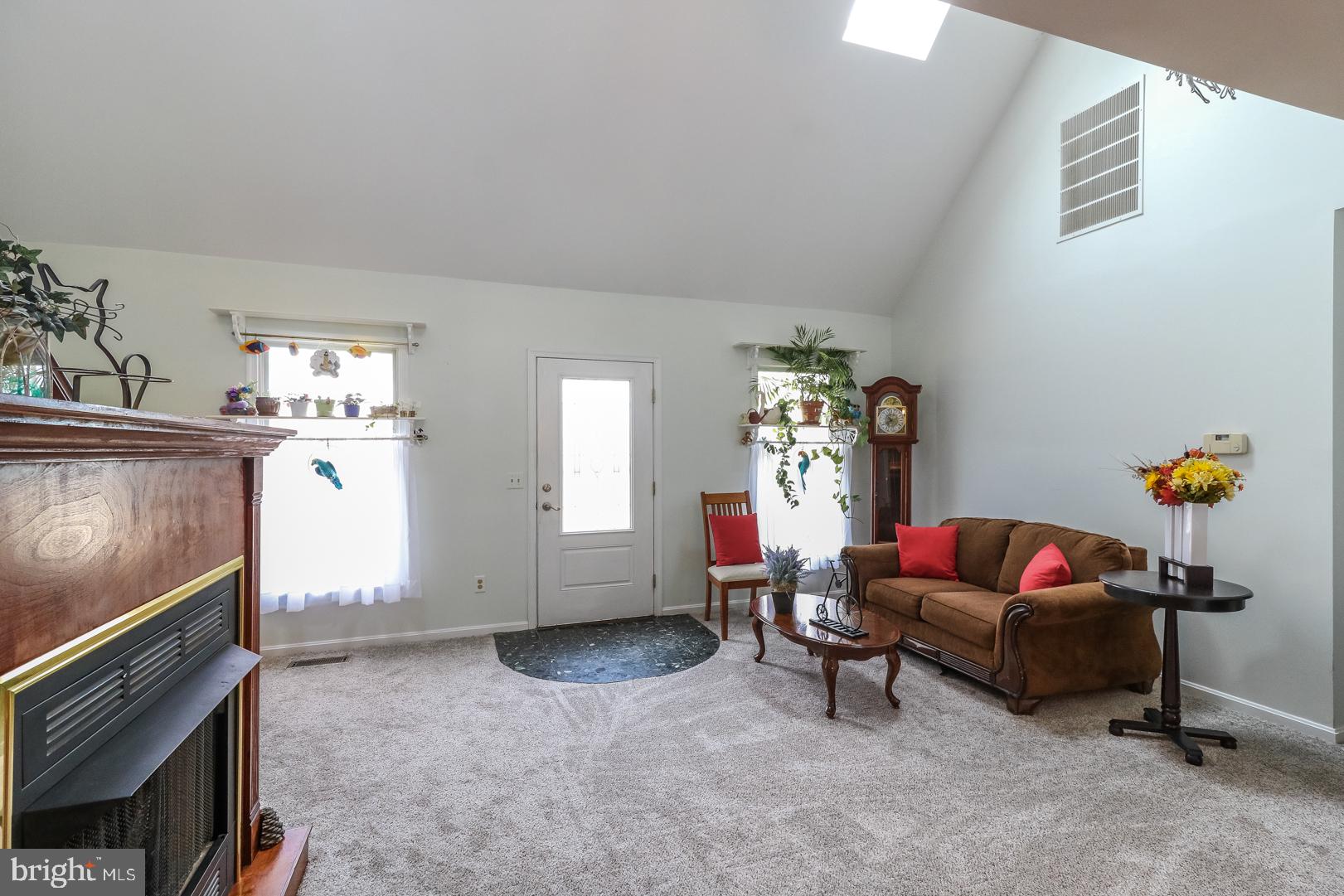 32732 Pear Tree Road Millsboro, DE 19966 - Photo 14 of 33 Living Room
