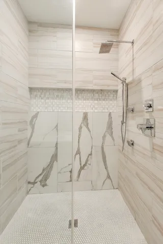 $459,000 | 4351 South Vincennes Avenue, Unit 2, Chicago, IL 60653