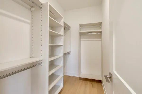$435,000 | 4351 South Vincennes Avenue, Unit 2, Chicago, IL 60653