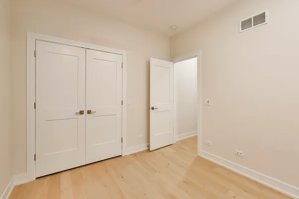 $435,000 | 4351 South Vincennes Avenue, Unit 2, Chicago, IL 60653