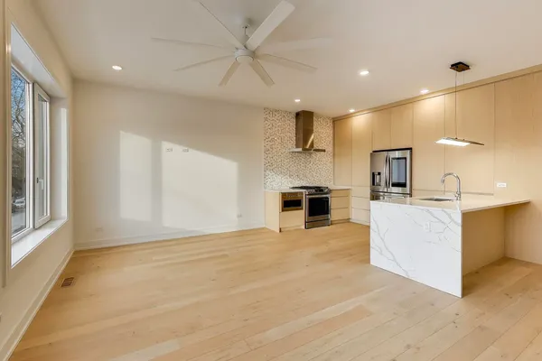 $435,000 | 4351 South Vincennes Avenue, Unit 2, Chicago, IL 60653