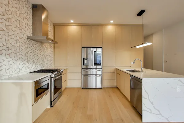 $435,000 | 4351 South Vincennes Avenue, Unit 2, Chicago, IL 60653