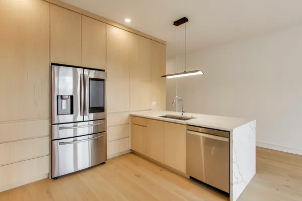 $435,000 | 4351 South Vincennes Avenue, Unit 2, Chicago, IL 60653