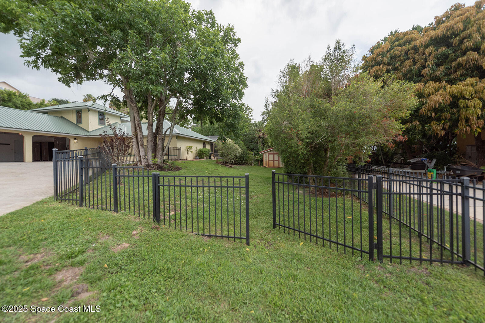 6 Point View Place Cocoa, FL 32926 - Photo 22 of 27 a view of a deck with a backyard