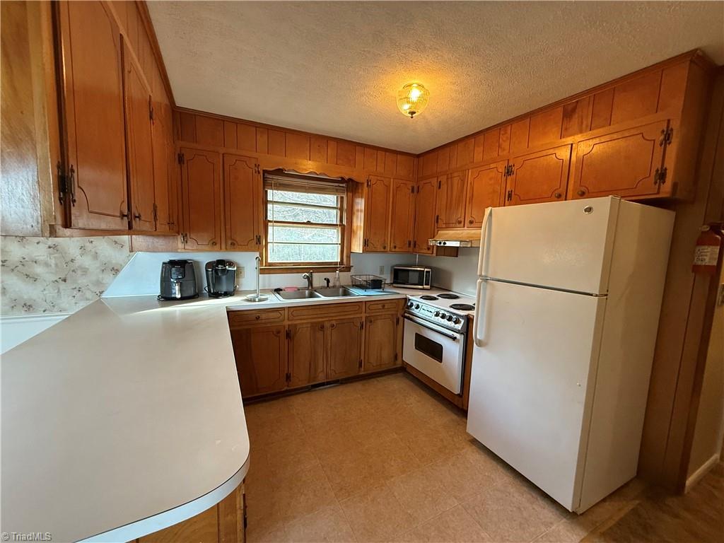 1257 Bethesda Church Road Ruffin, NC 27326 - Photo 8 of 15