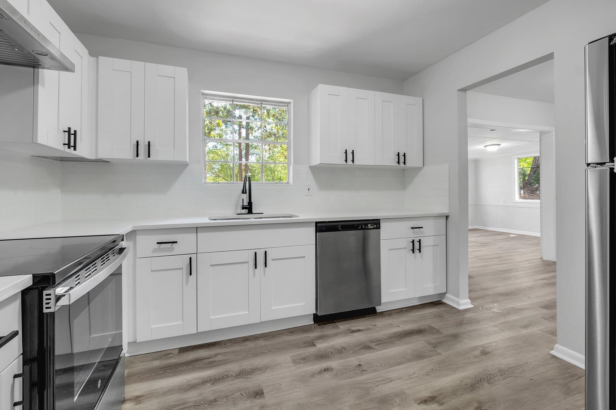 2314 Oxford Road Tallahassee, FL 32304 - Photo 2 of 27