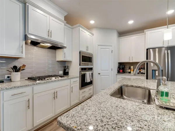 $3,250 | 3329 Ada Ml Alley, Charlotte, NC 28205