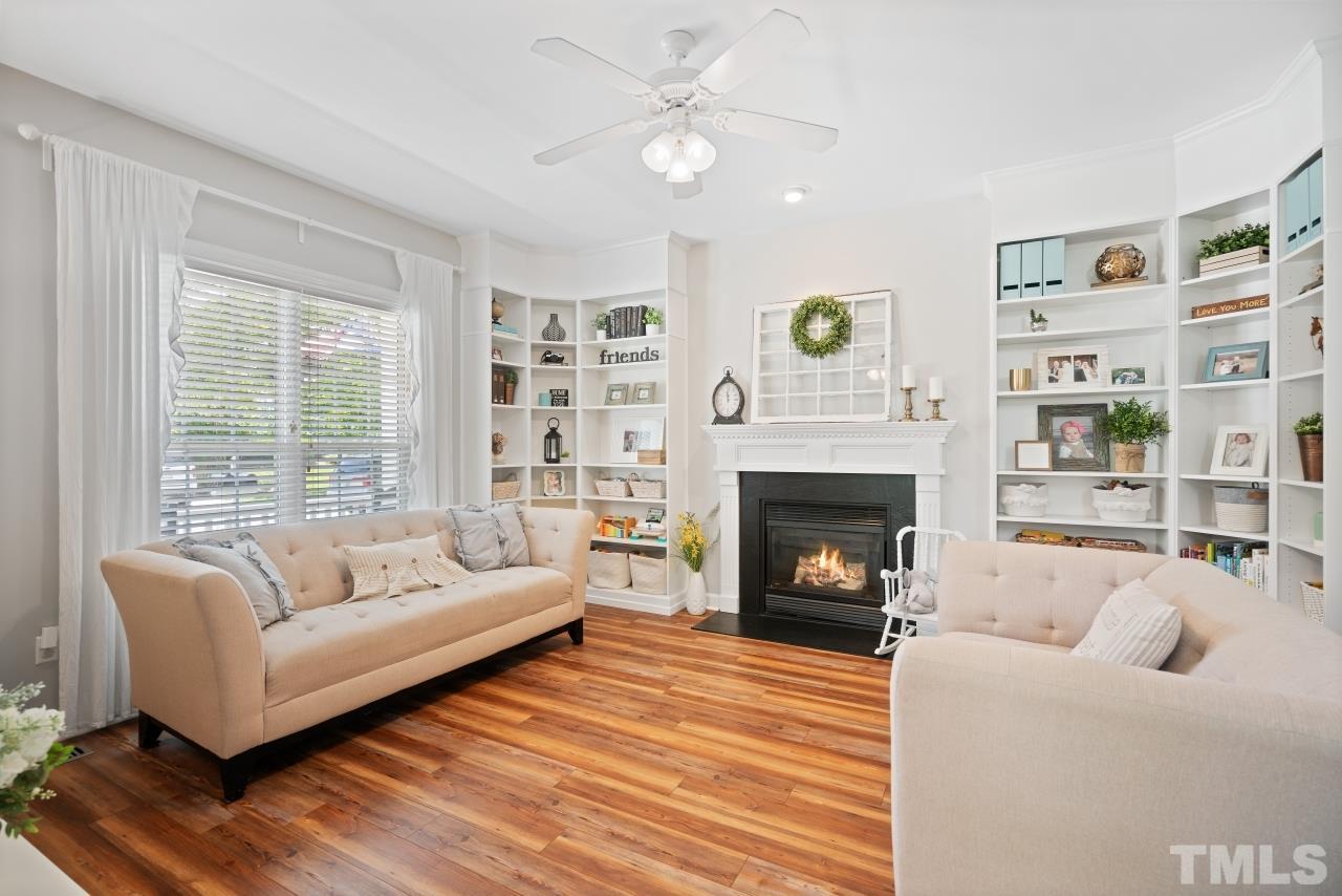 516 East Maple Avenue Holly Springs, NC 27540 - Photo 4 of 30