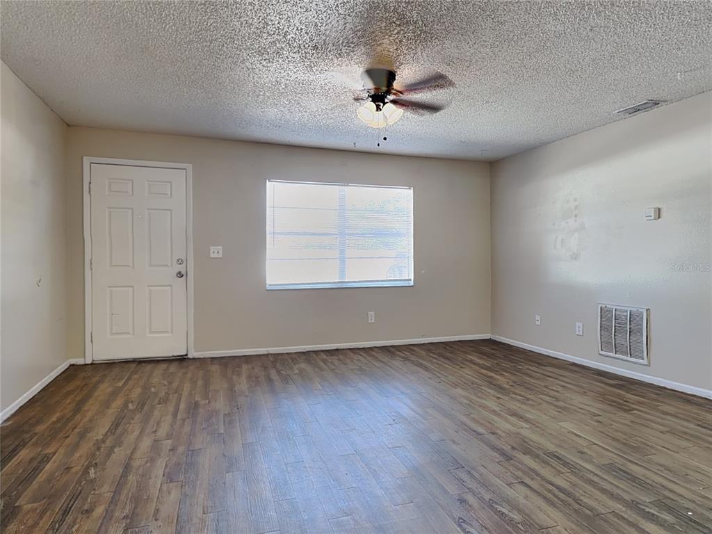 15696 Bolesta Road, Unit A Clearwater, FL 33760 - Photo 6 of 12