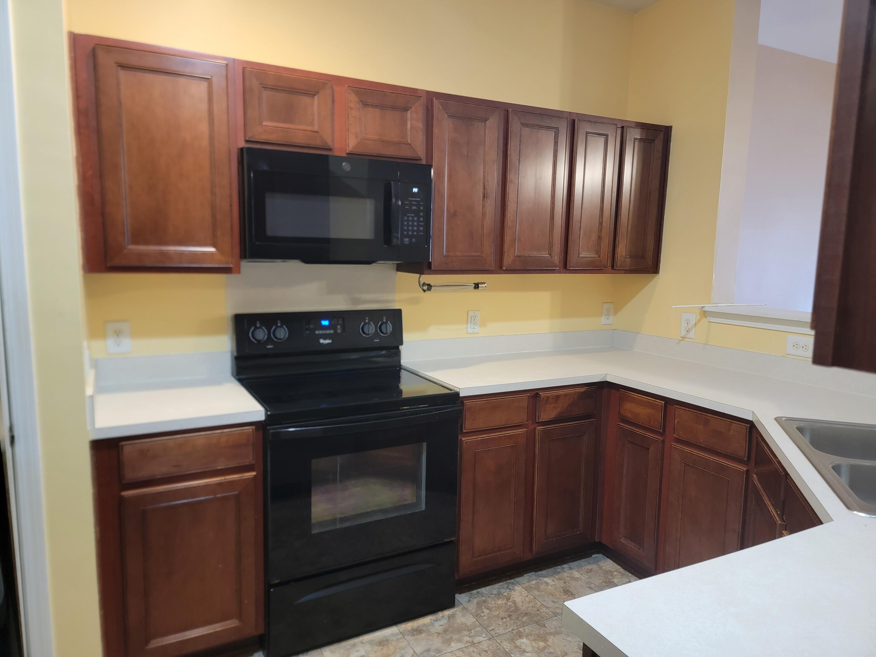 115 Woodward Road Goose Creek, SC 29445 - Photo 8 of 24 20250124_120620