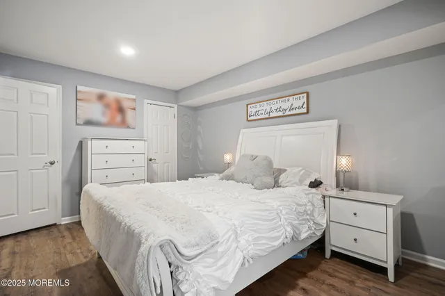 $400,000 | 283 Gloucester Court, Aberdeen, NJ 07747