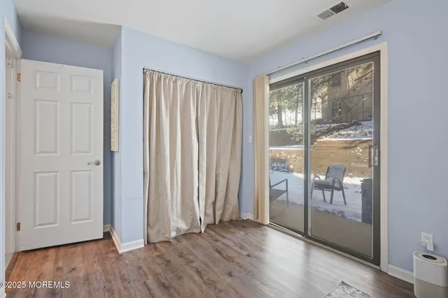 $400,000 | 283 Gloucester Court, Aberdeen, NJ 07747