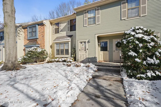 $400,000 | 283 Gloucester Court, Aberdeen, NJ 07747