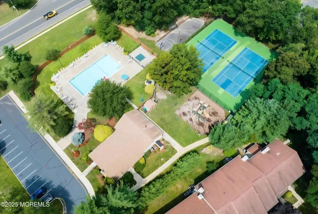 $400,000 | 283 Gloucester Court, Aberdeen, NJ 07747